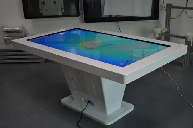 Quiosco multi de la tabla del tacto de la tabla de la pantalla táctil del LCD de 55 pulgadas